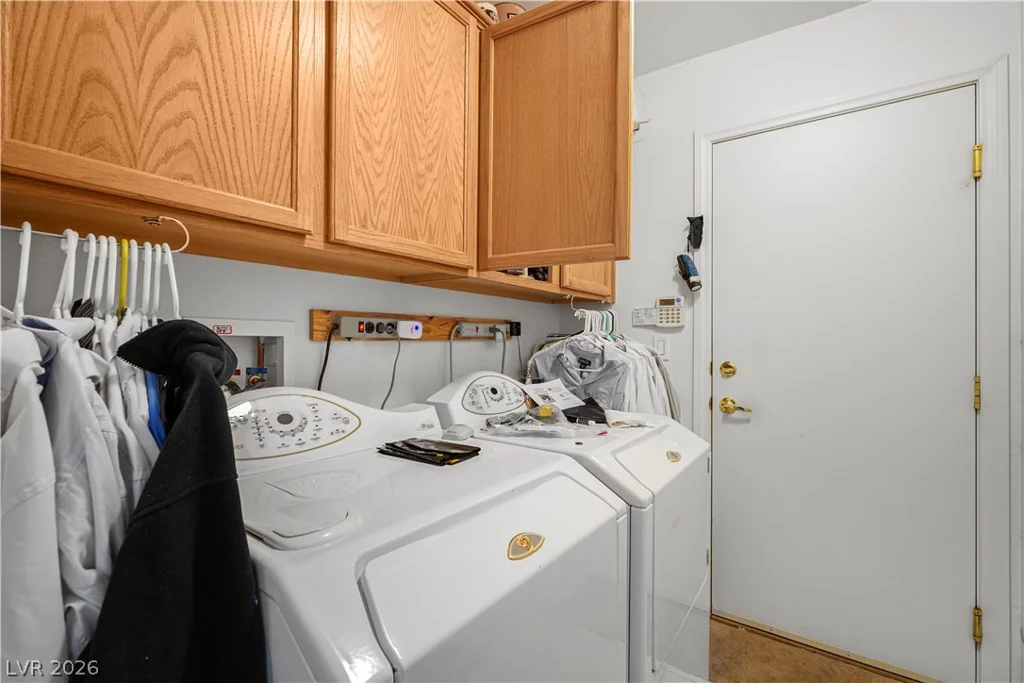 815 Roaring Falls, Henderson, NV 89052
