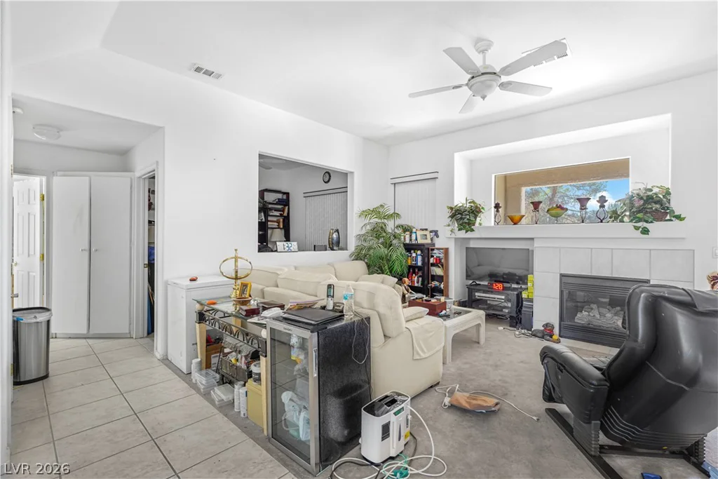 815 Roaring Falls, Henderson, NV 89052