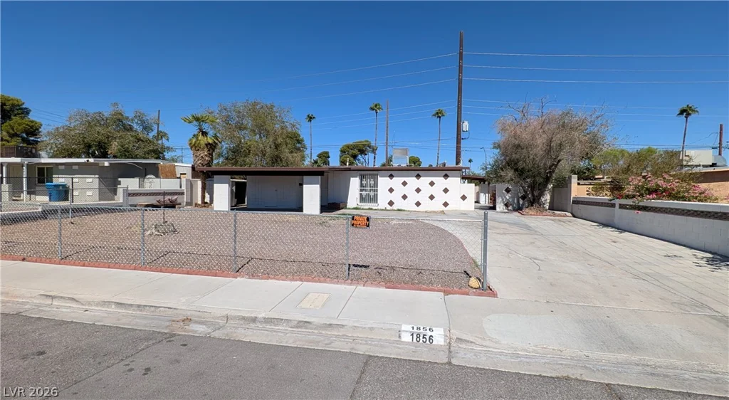 1856 Del Mar, Las Vegas, NV 89169