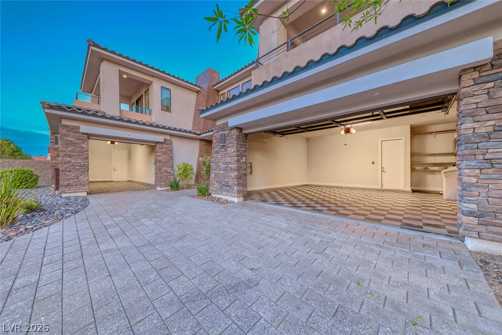 72 Bella Lago, Henderson, NV 89011