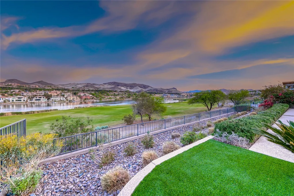 72 Bella Lago, Henderson, NV 89011