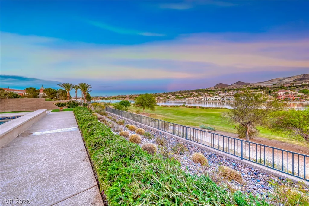 72 Bella Lago, Henderson, NV 89011