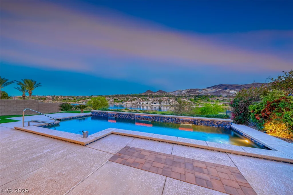 72 Bella Lago, Henderson, NV 89011