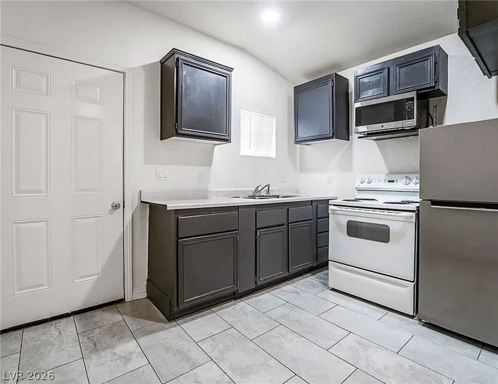 2100 Stewart, Las Vegas, NV 89101