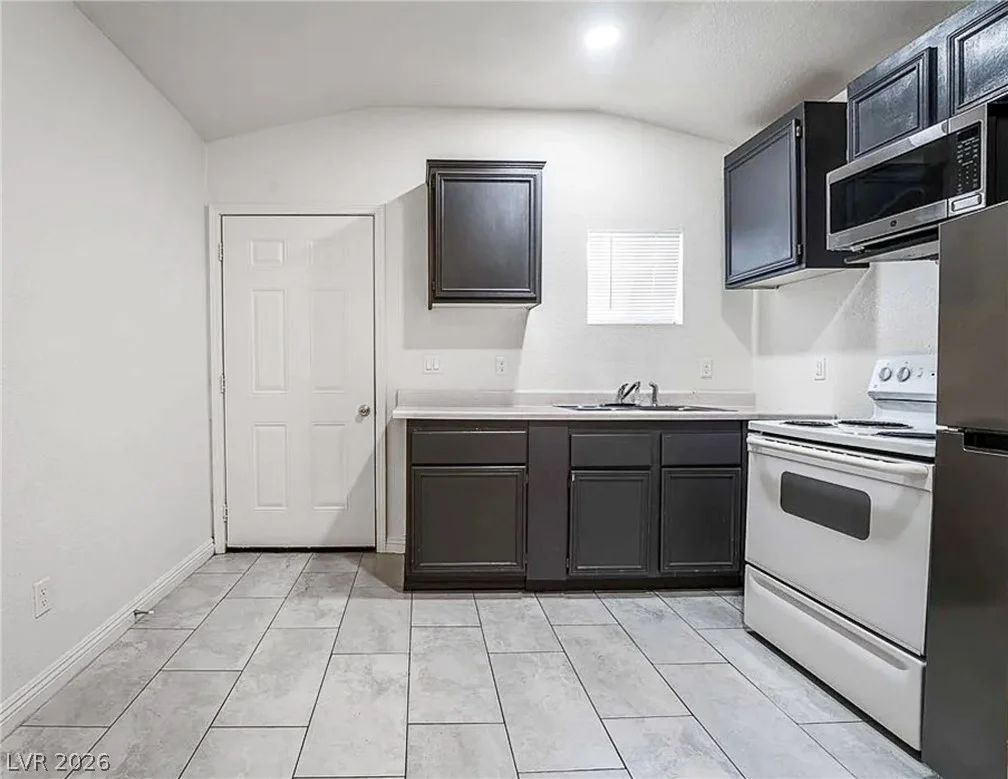 2100 Stewart, Las Vegas, NV 89101