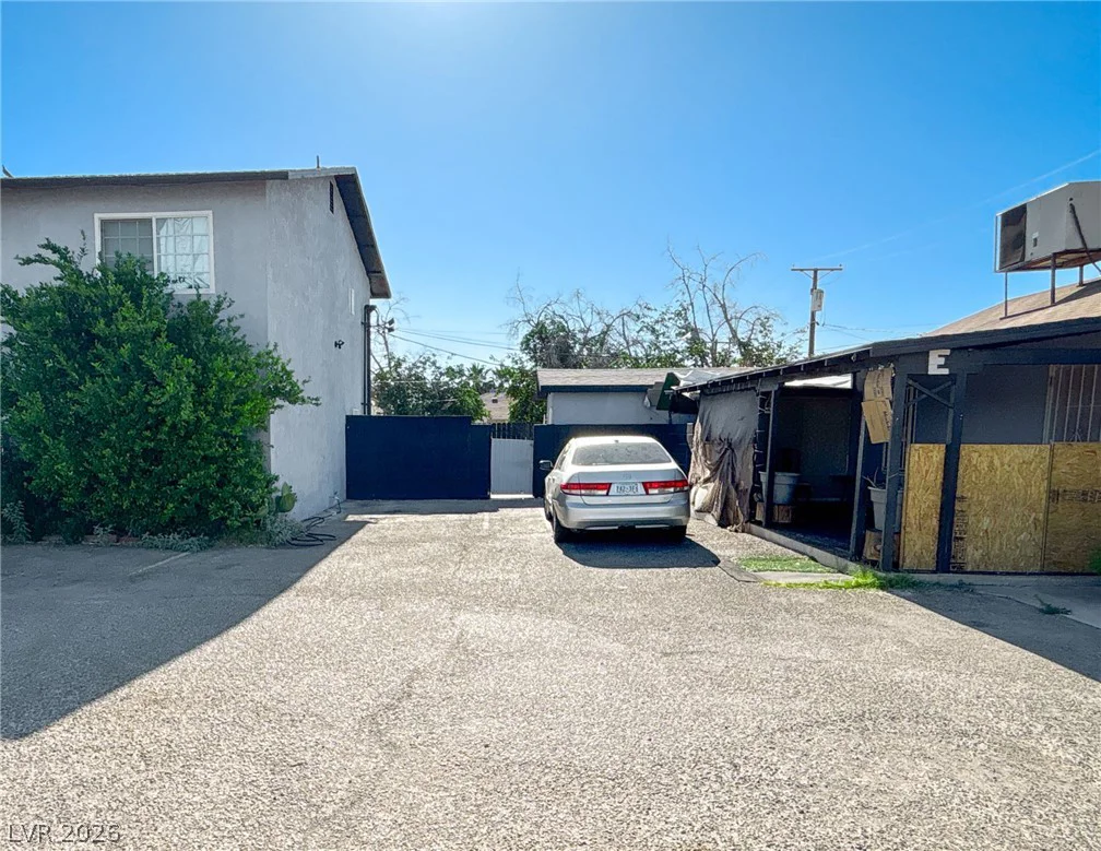2100 Stewart, Las Vegas, NV 89101