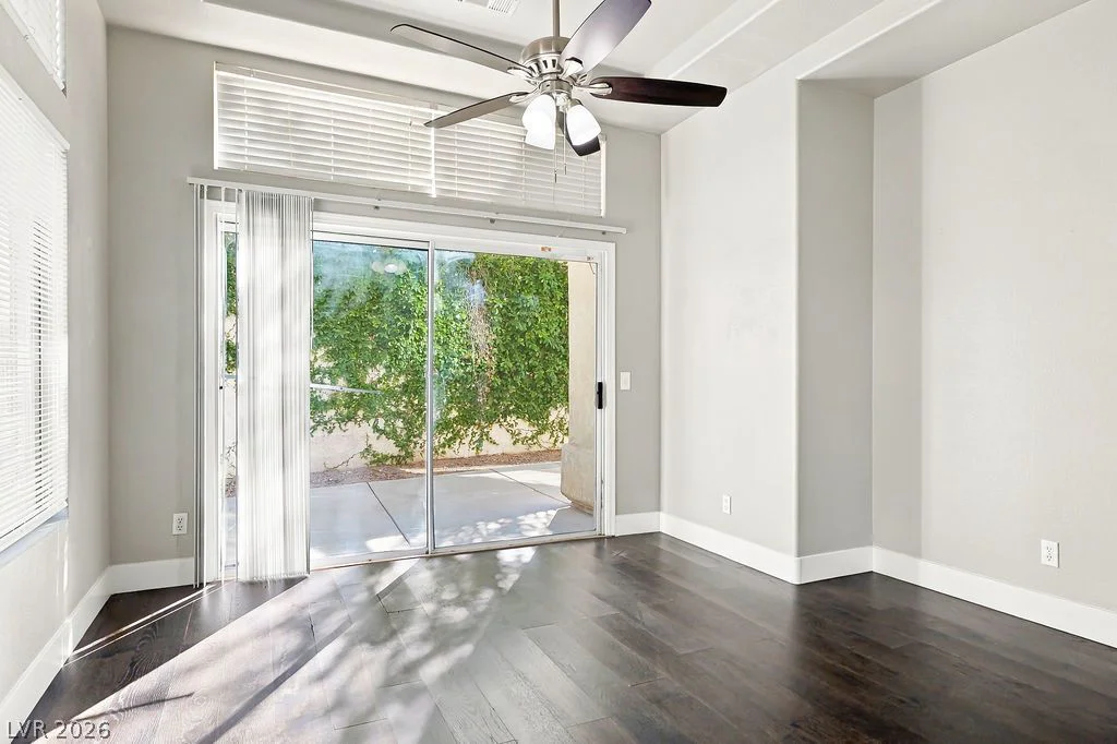 9113 Sunnyfield, Las Vegas, NV 89134