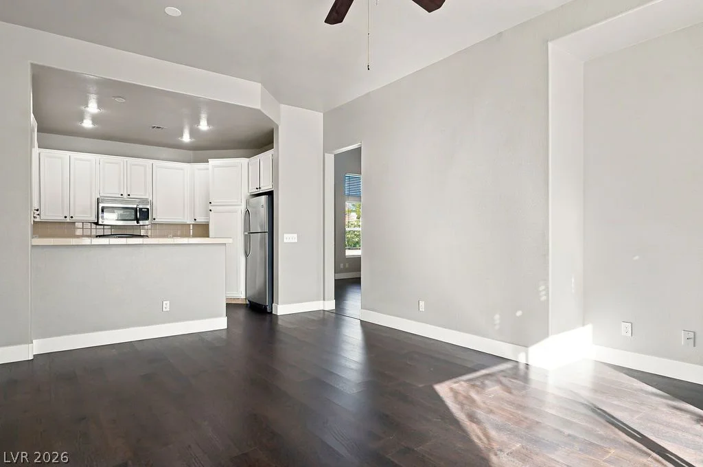 9113 Sunnyfield, Las Vegas, NV 89134