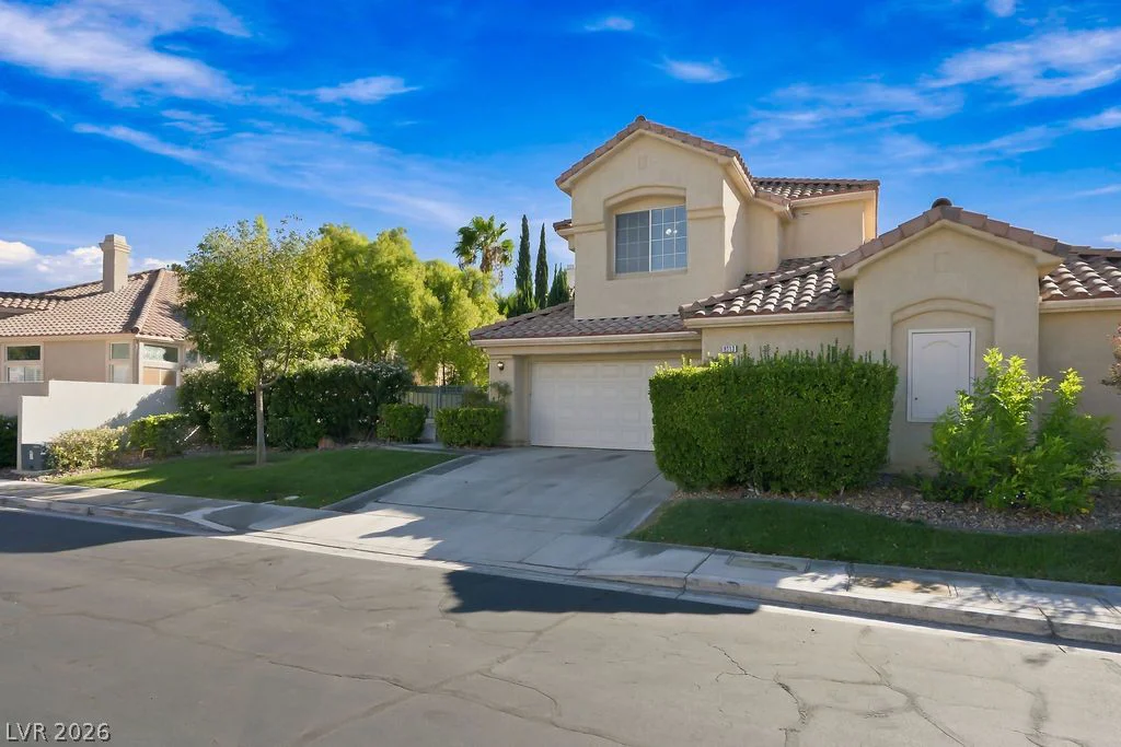 9113 Sunnyfield, Las Vegas, NV 89134