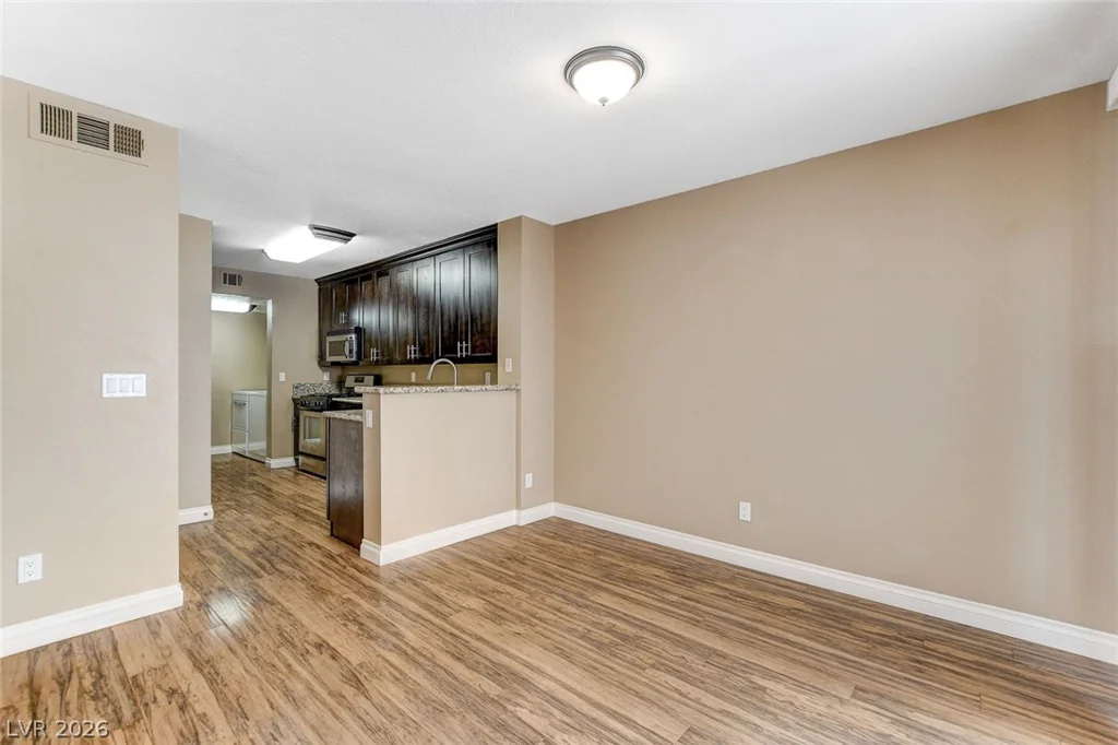 8036 Delbonita, Las Vegas, NV 89147