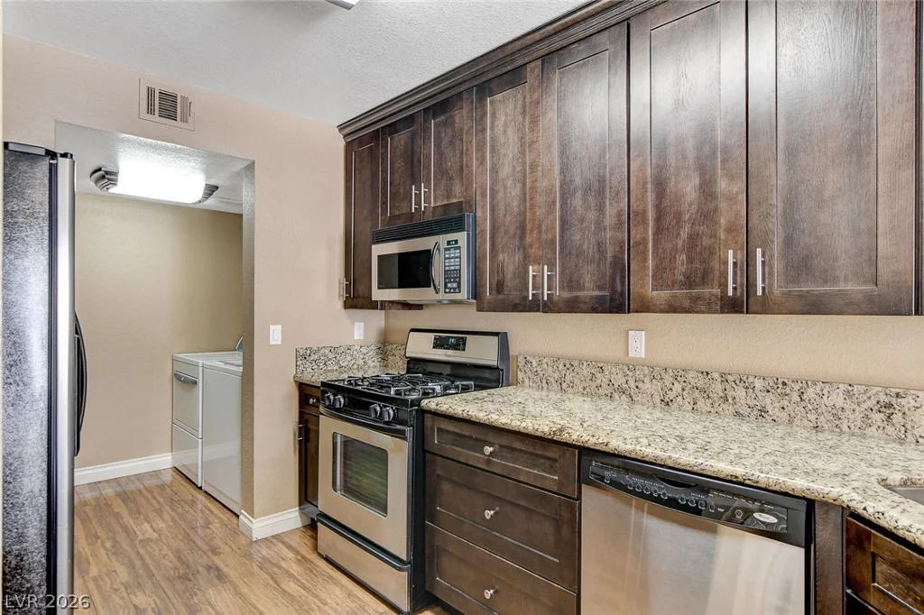 8036 Delbonita, Las Vegas, NV 89147