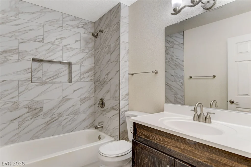 8036 Delbonita, Las Vegas, NV 89147