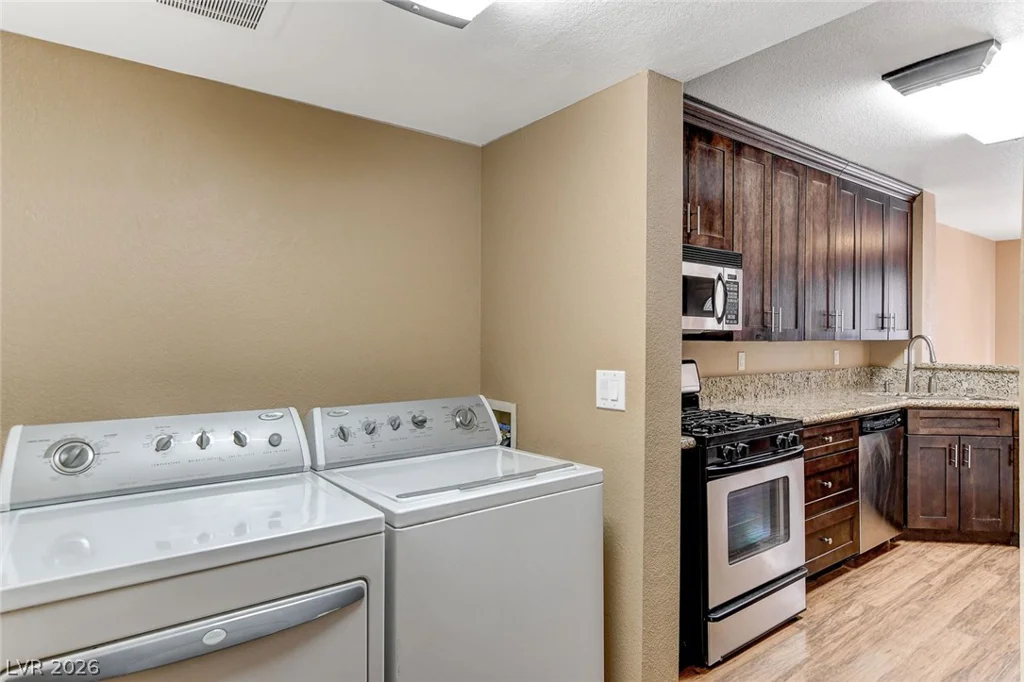 8036 Delbonita, Las Vegas, NV 89147