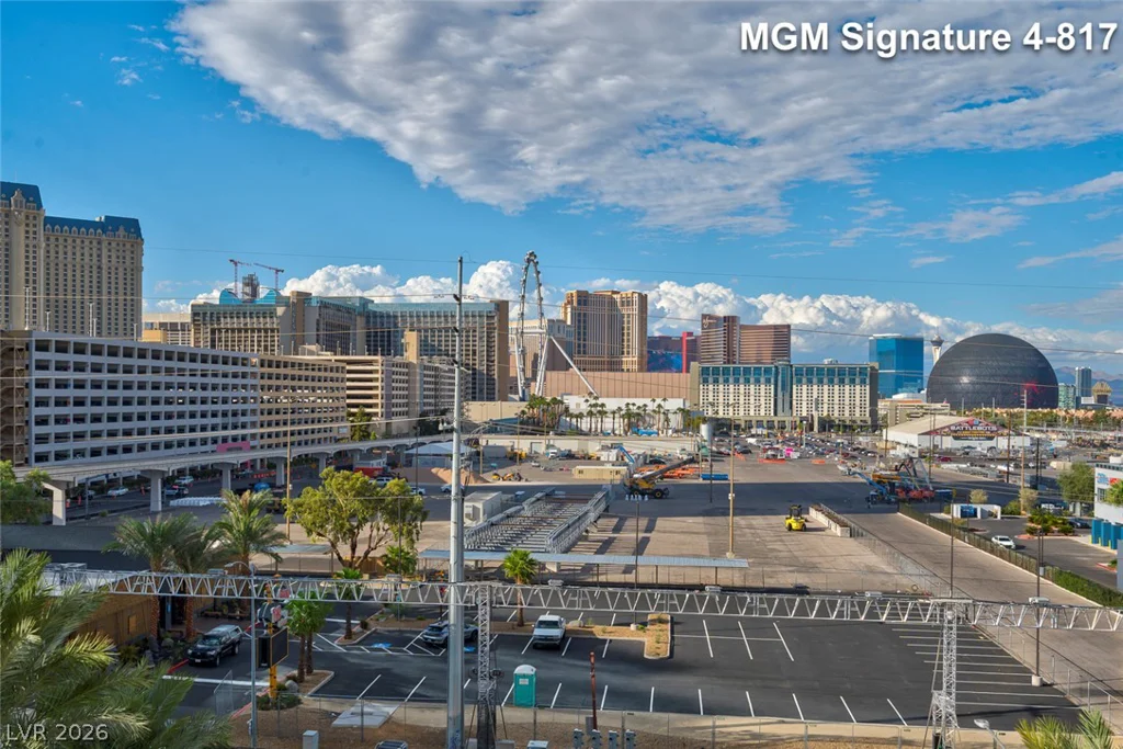 125 Harmon, Las Vegas, NV 89109