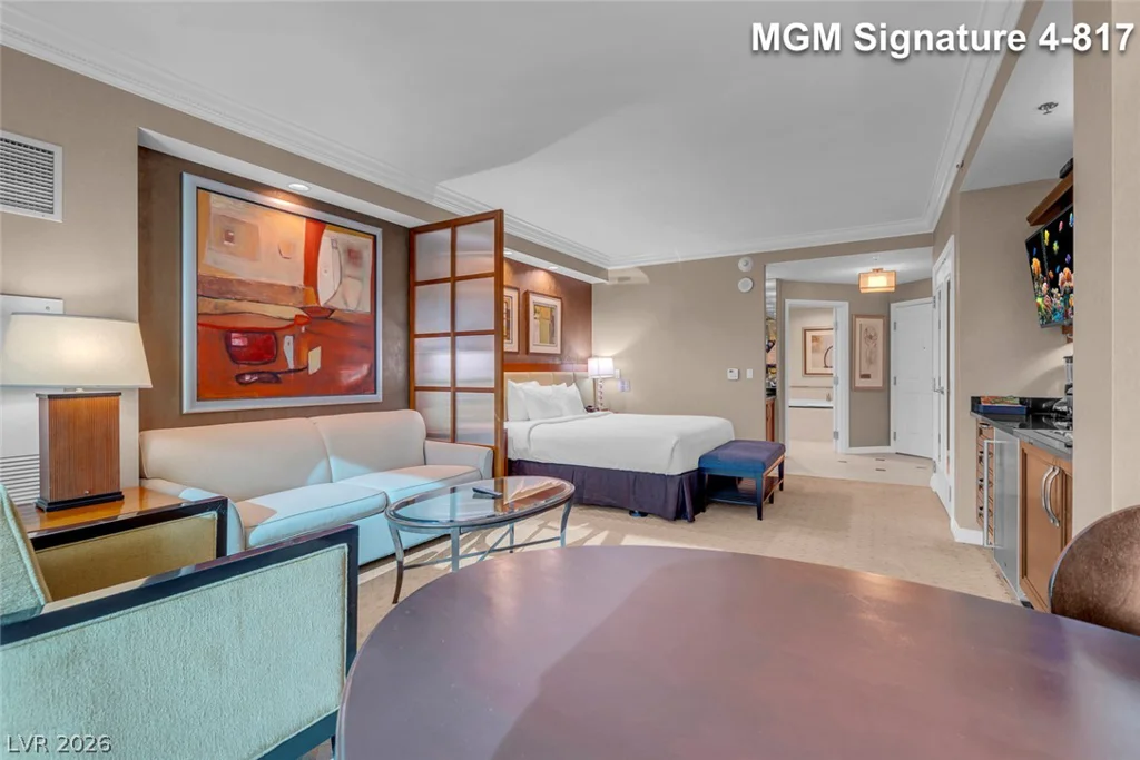 125 Harmon, Las Vegas, NV 89109