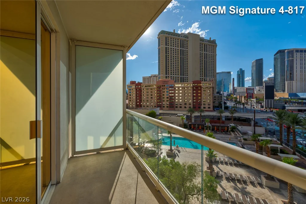 125 Harmon, Las Vegas, NV 89109