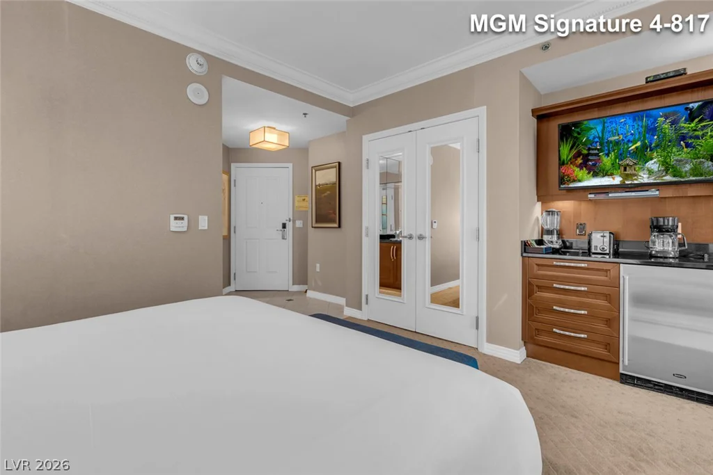 125 Harmon, Las Vegas, NV 89109