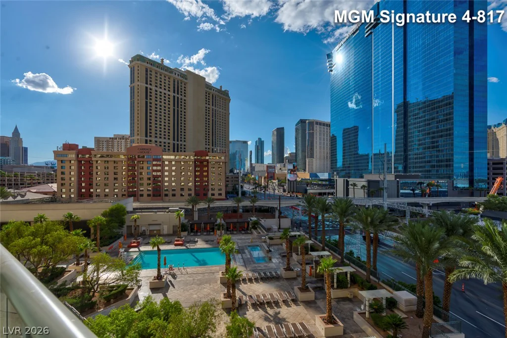 125 Harmon, Las Vegas, NV 89109