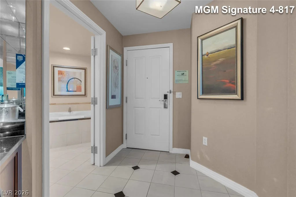 125 Harmon, Las Vegas, NV 89109