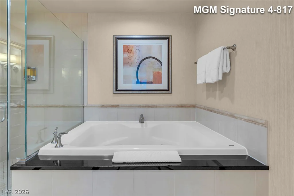 125 Harmon, Las Vegas, NV 89109