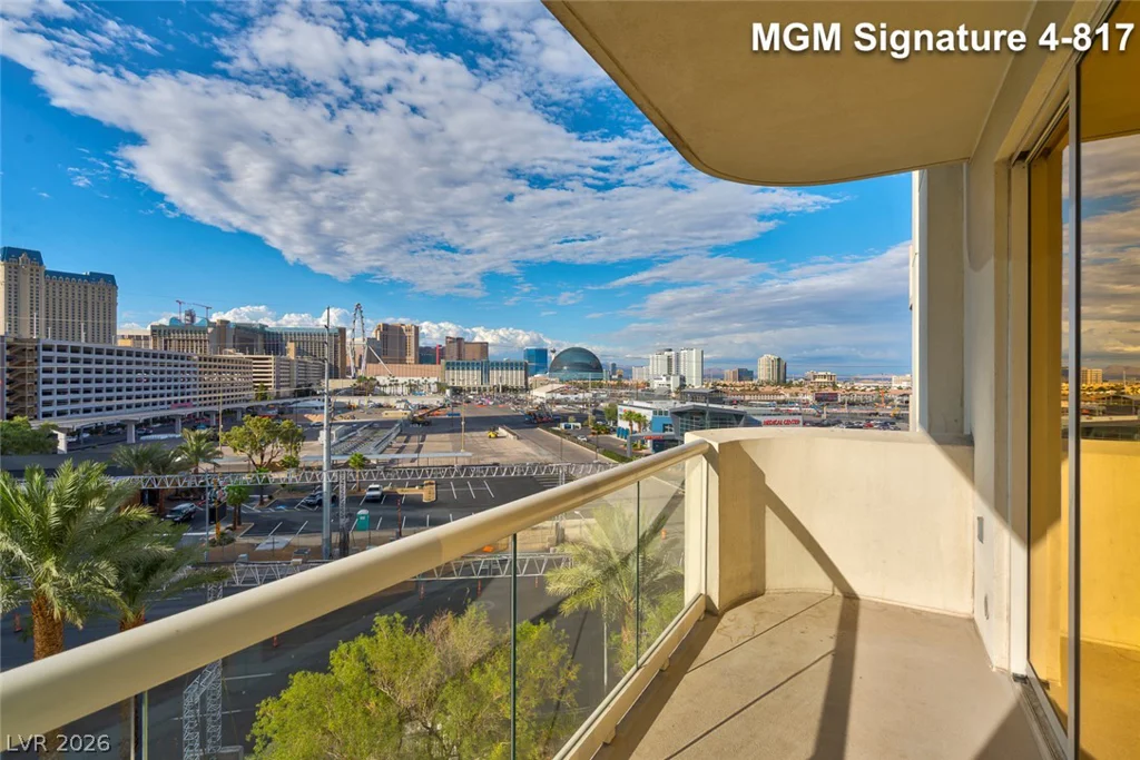 125 Harmon, Las Vegas, NV 89109