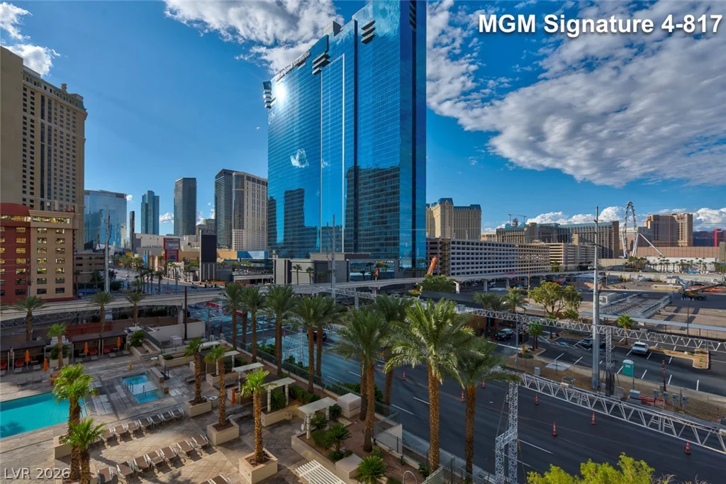125 Harmon, Las Vegas, NV 89109