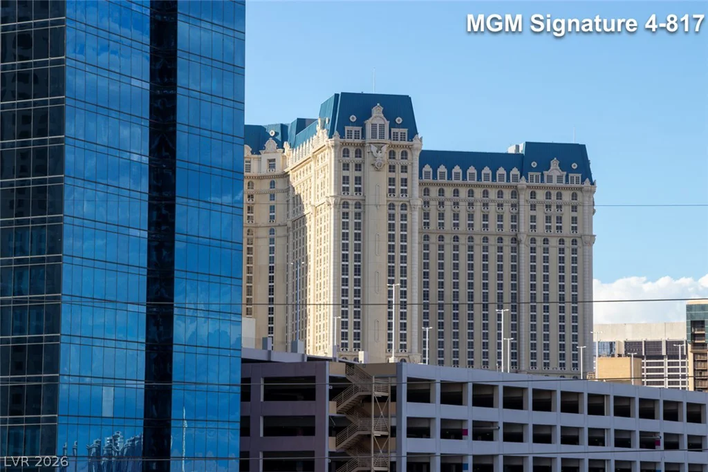 125 Harmon, Las Vegas, NV 89109
