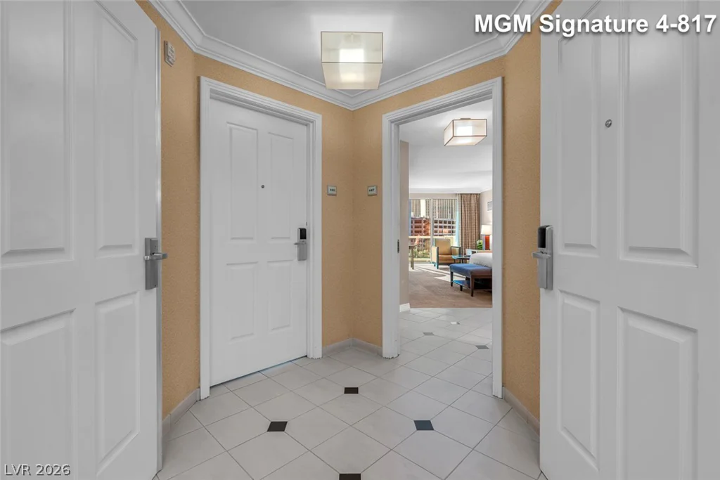 125 Harmon, Las Vegas, NV 89109