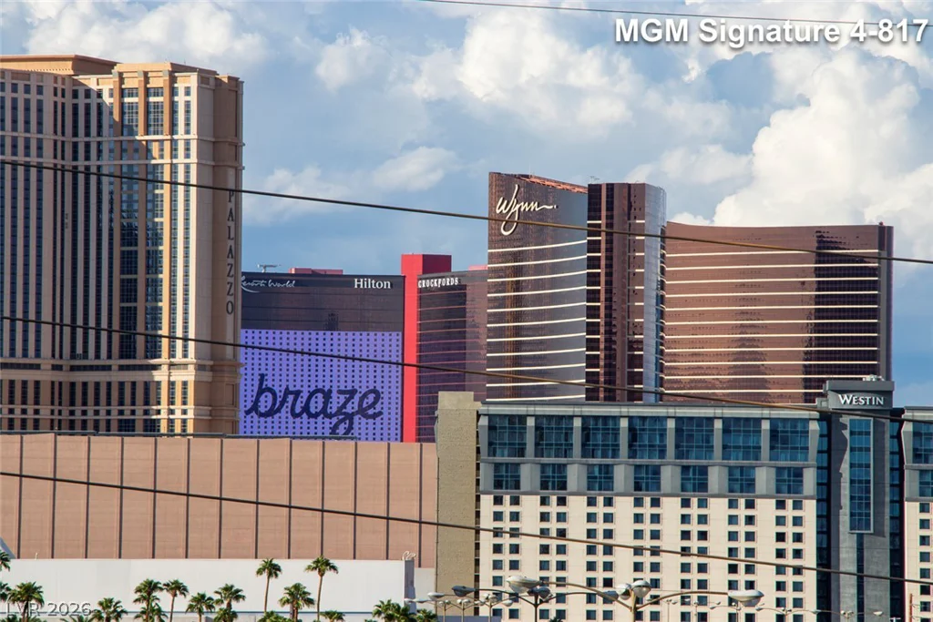 125 Harmon, Las Vegas, NV 89109