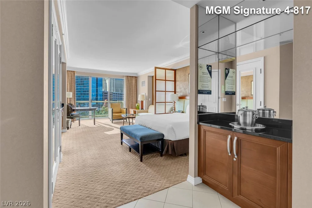 125 Harmon, Las Vegas, NV 89109