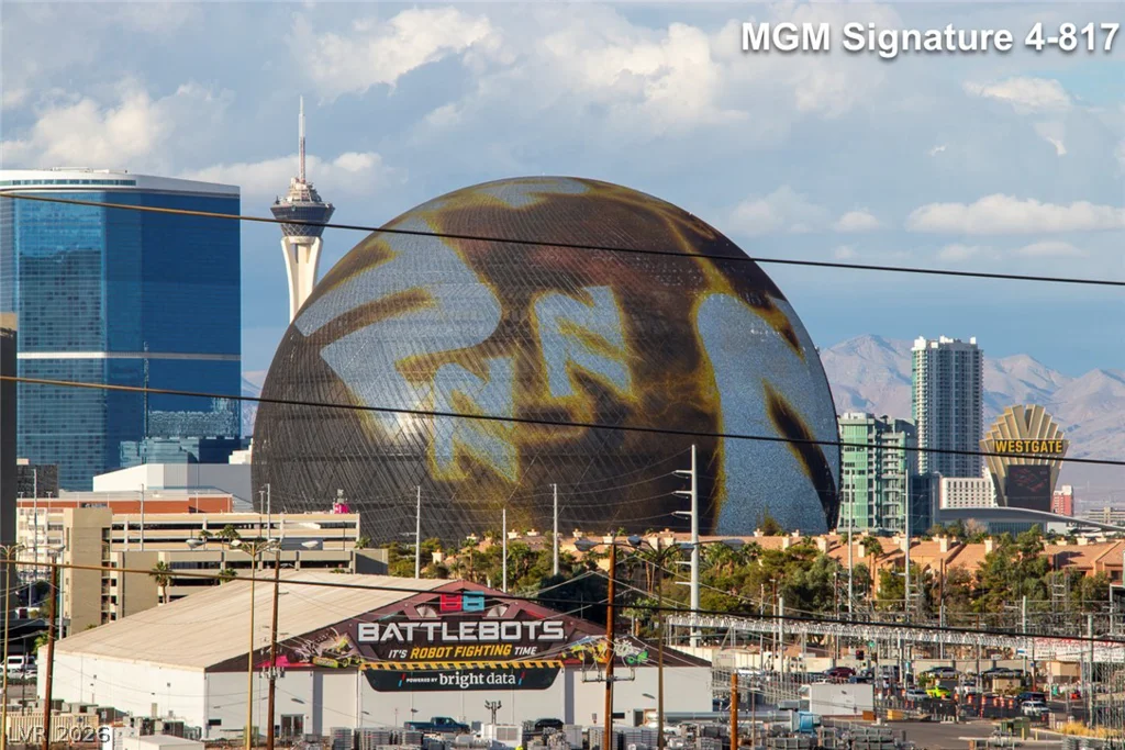 125 Harmon, Las Vegas, NV 89109