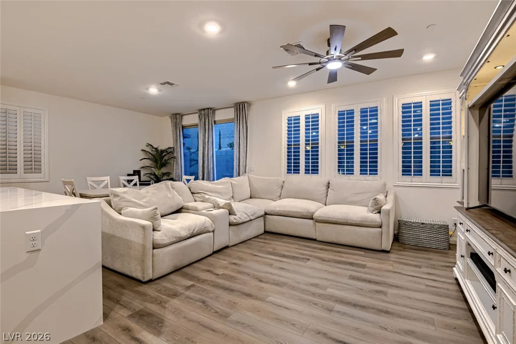 143 Silver Run, Las Vegas, NV 89138