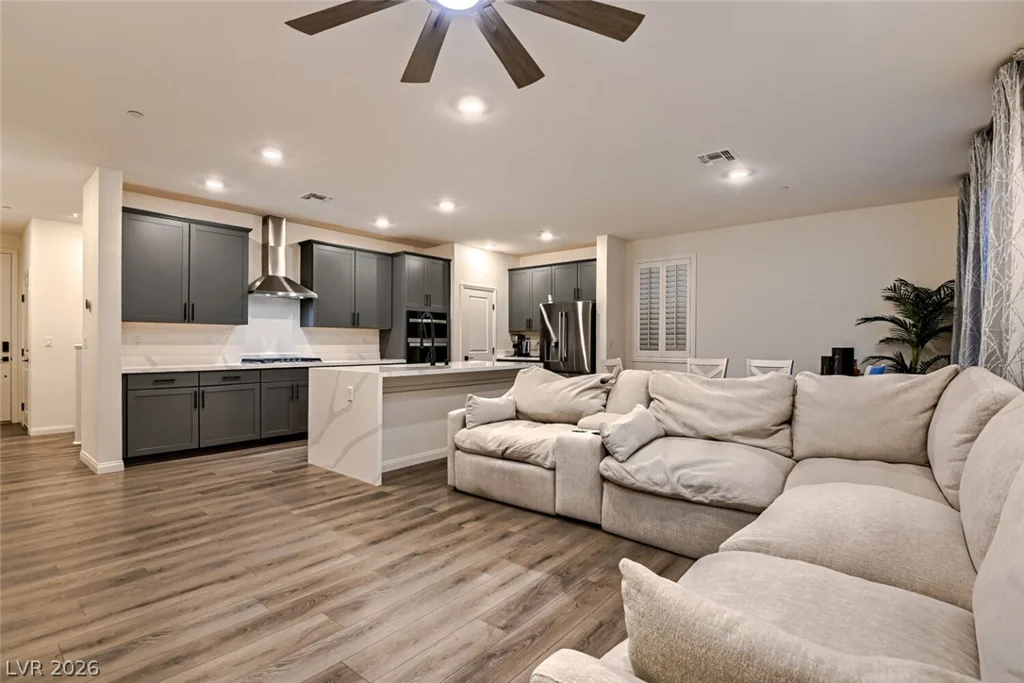 143 Silver Run, Las Vegas, NV 89138
