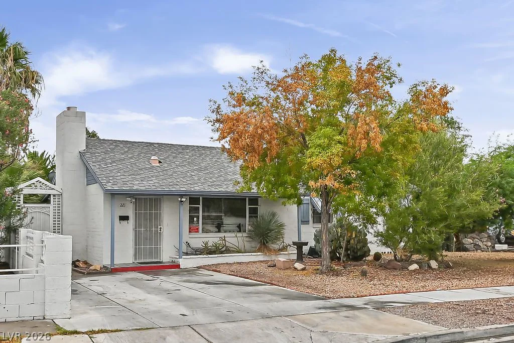 221 Circle, Las Vegas, NV 89101