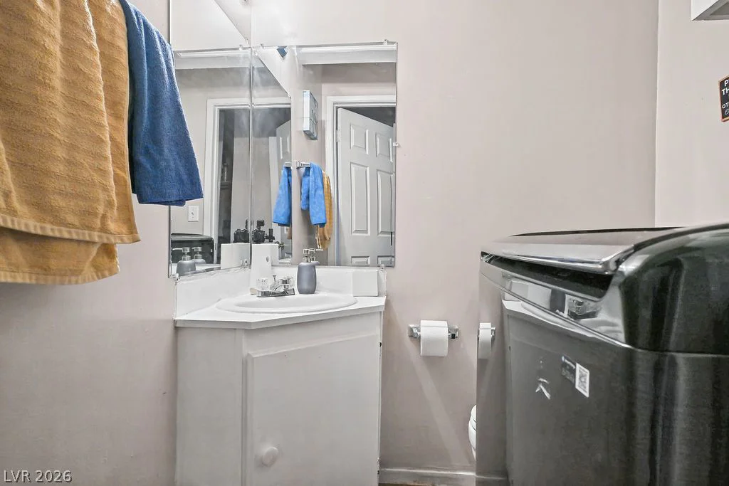221 Circle, Las Vegas, NV 89101