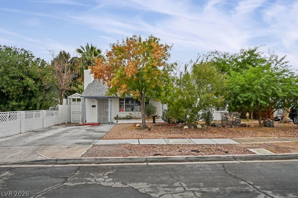 221 Circle, Las Vegas, NV 89101