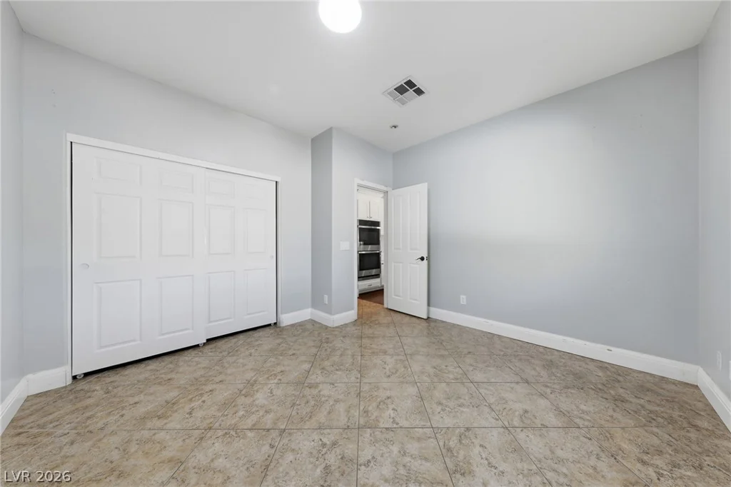 6926 Adobe Villa, Las Vegas, NV 89142