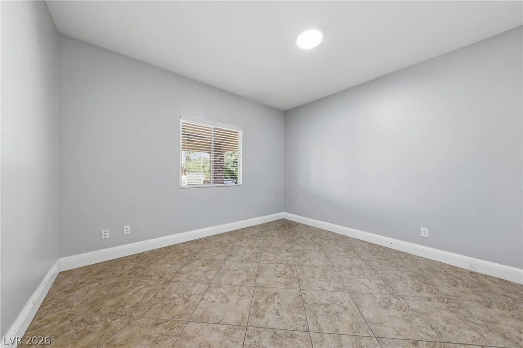 6926 Adobe Villa, Las Vegas, NV 89142