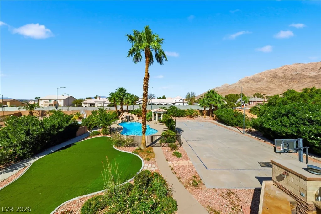 6926 Adobe Villa, Las Vegas, NV 89142