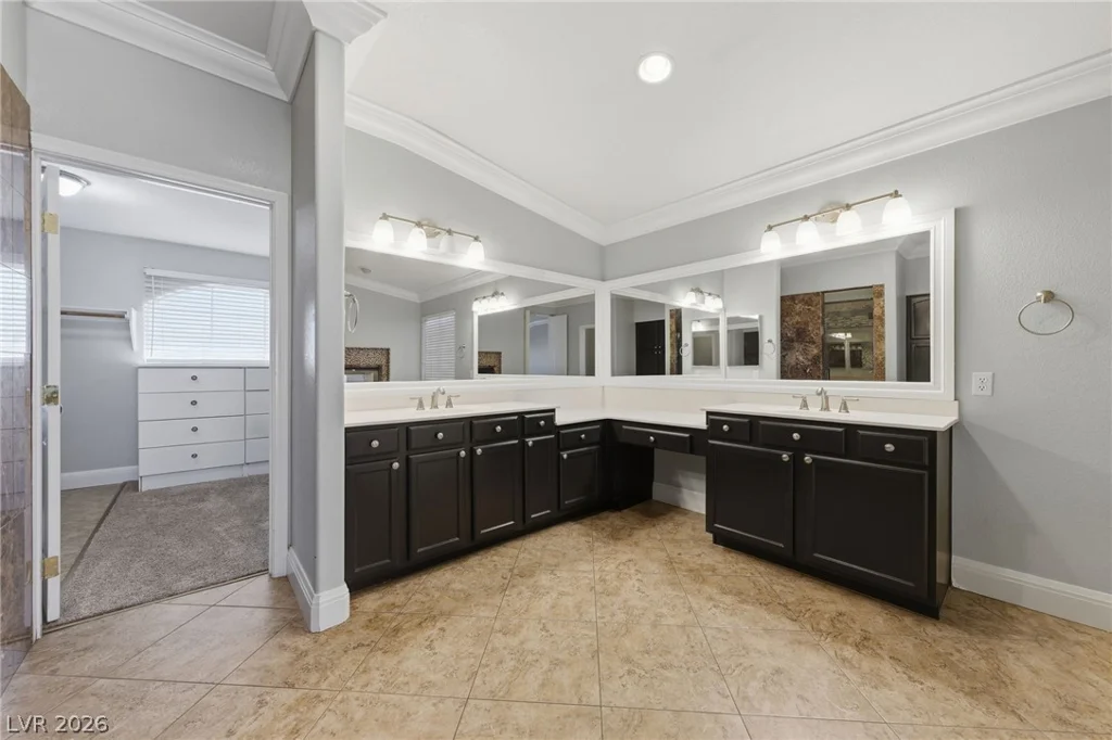 6926 Adobe Villa, Las Vegas, NV 89142