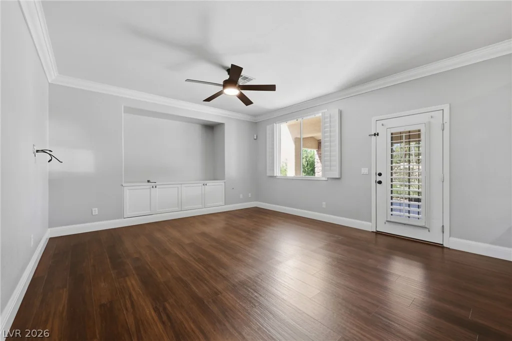 6926 Adobe Villa, Las Vegas, NV 89142