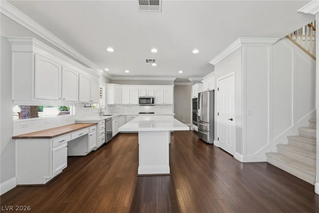 6926 Adobe Villa, Las Vegas, NV 89142