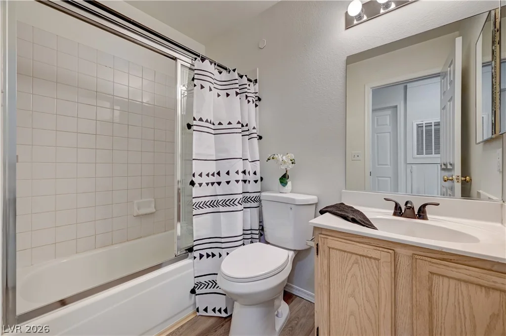 2040 Willowbury, Las Vegas, NV 89108