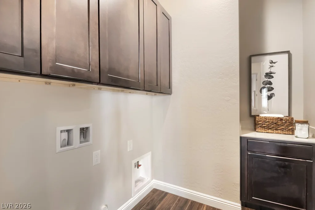 395 Nine Mile Creek, Las Vegas, NV 89138