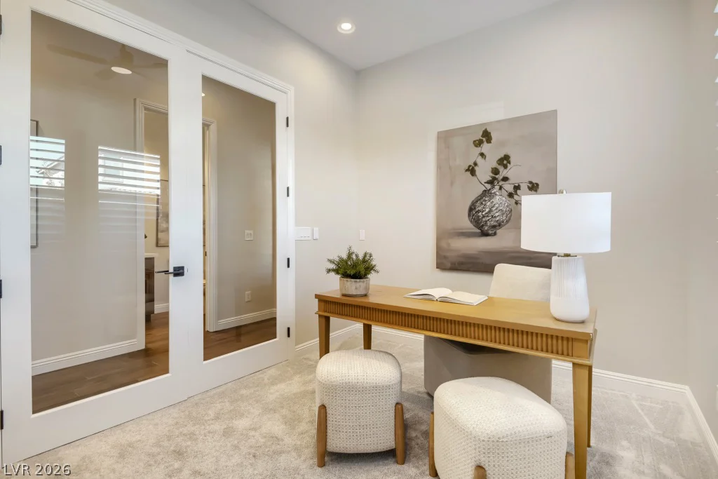 395 Nine Mile Creek, Las Vegas, NV 89138