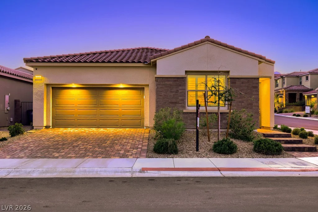 395 Nine Mile Creek, Las Vegas, NV 89138