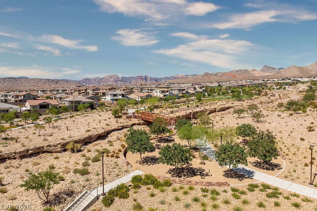 395 Nine Mile Creek, Las Vegas, NV 89138