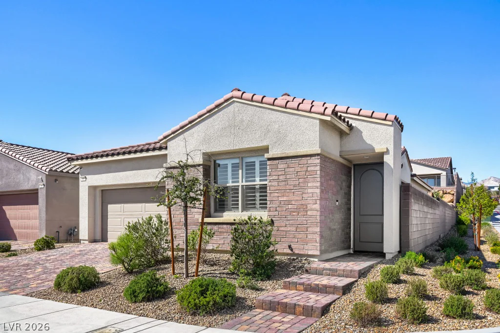 395 Nine Mile Creek, Las Vegas, NV 89138