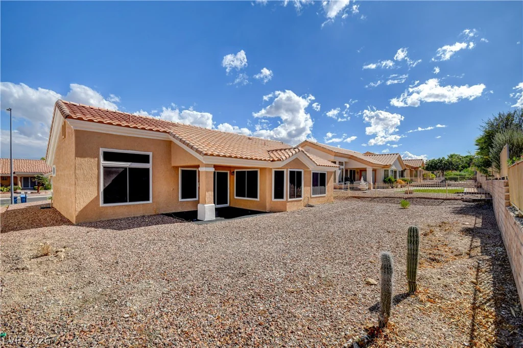 2621 Lotus Hill, Las Vegas, NV 89134