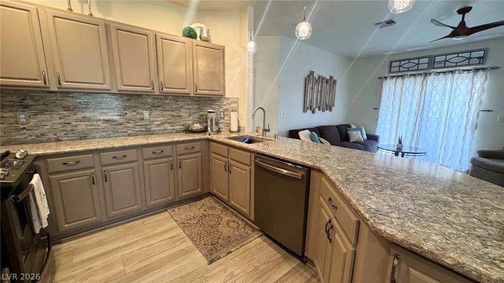 8304 Apple Glaze, Las Vegas, NV 89145